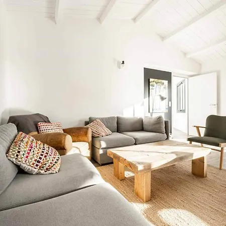 Maison Spacieuse 8 Personnes, Jardin, Parking, Proche - Fr-1-835-19 Holiday home La Flotte